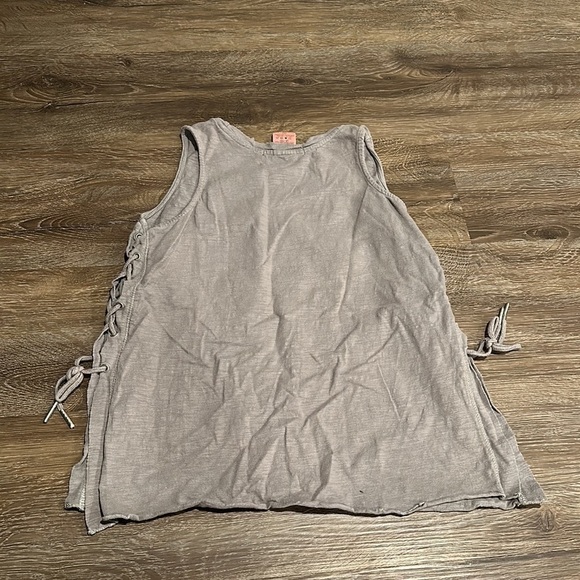 BlankNYC Girl’s Tank Top - Size Large - Picture 2 of 4